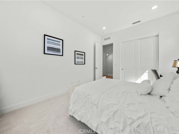 102 Yugen, Irvine CA 92618