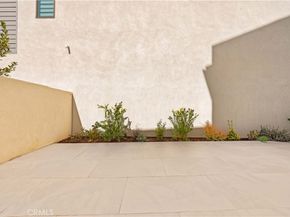 102 Yugen, Irvine CA 92618