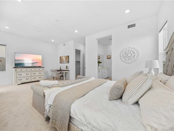 102 Yugen, Irvine CA 92618