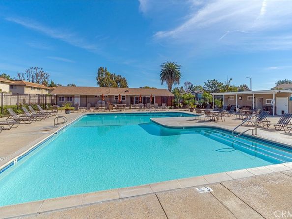 9667 Durham, Huntington Beach CA 92646