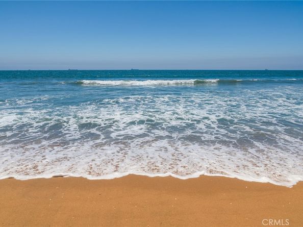 9667 Durham, Huntington Beach CA 92646