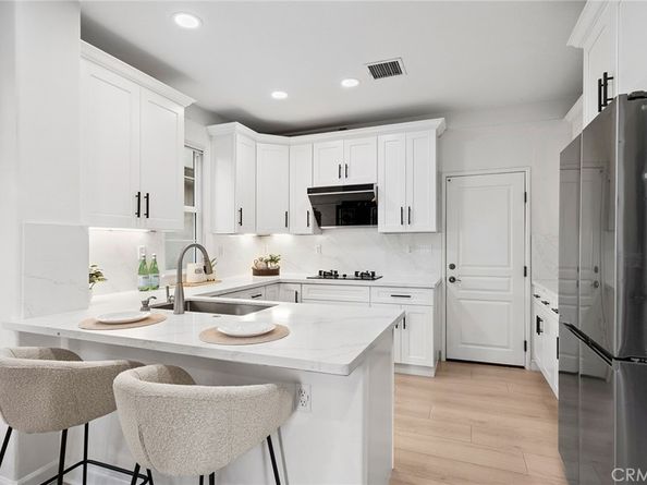 345 Tall Oak, Irvine CA 92603