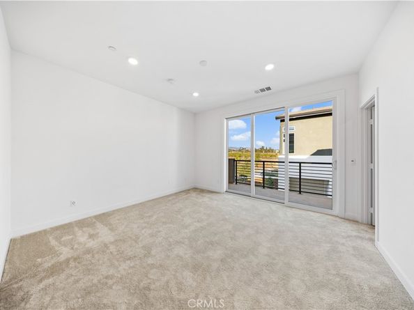 118 Abacus, Irvine CA 92618