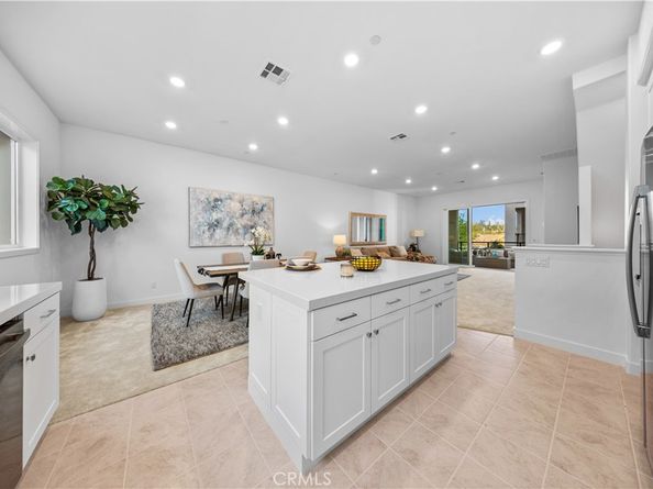 118 Abacus, Irvine CA 92618