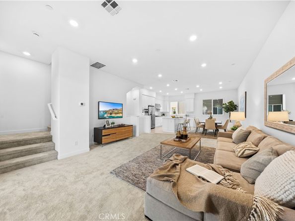 118 Abacus, Irvine CA 92618