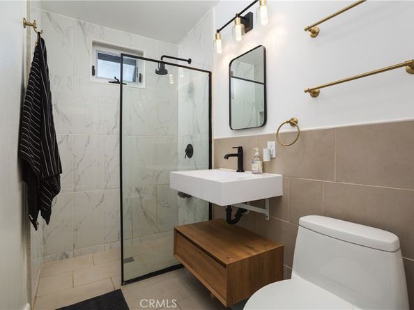 541 A Bernard St, Costa Mesa CA 92627