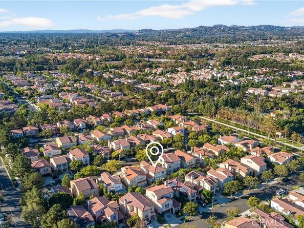 12 Inglenook, Irvine CA 92602
