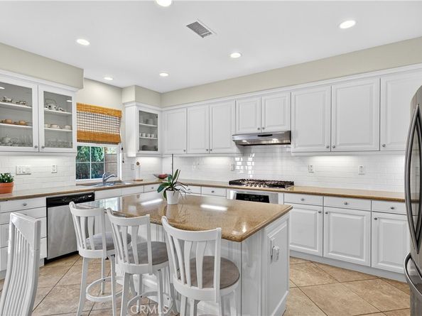 12 Inglenook, Irvine CA 92602