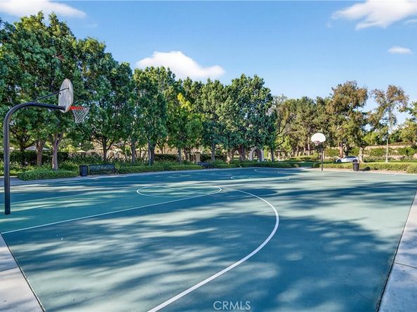 12 Inglenook, Irvine CA 92602