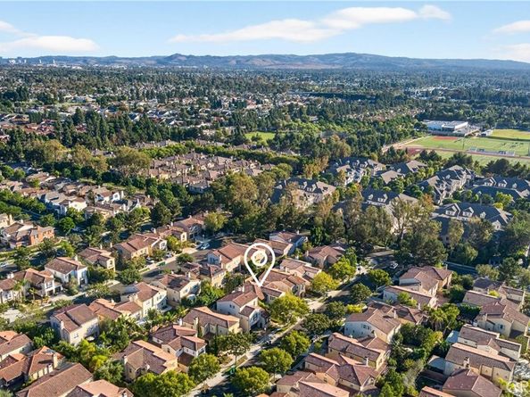 12 Inglenook, Irvine CA 92602