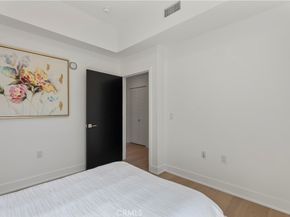 178 S Euclid Ave 408, Pasadena CA 91101