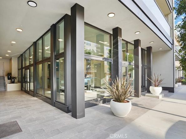 178 S Euclid Ave 408, Pasadena CA 91101