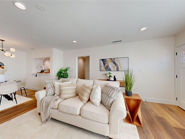 5672 Pepperwood, Lakewood CA 90712