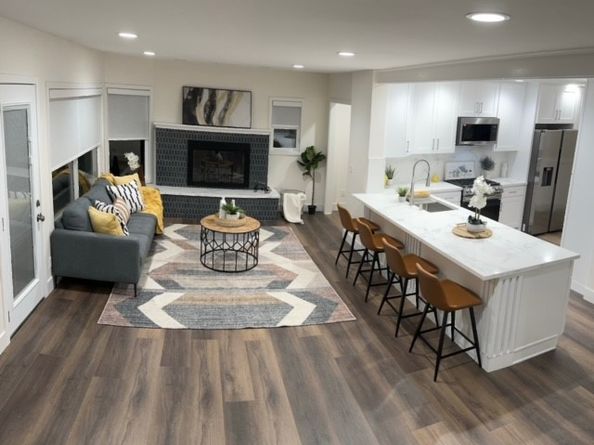 5672 Pepperwood, Lakewood CA 90712