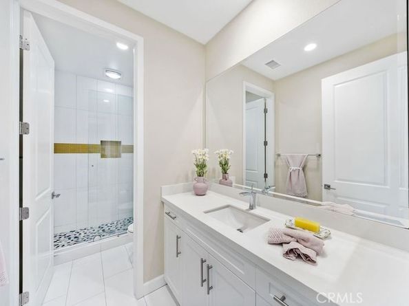 66 Furlong, Irvine CA 92602