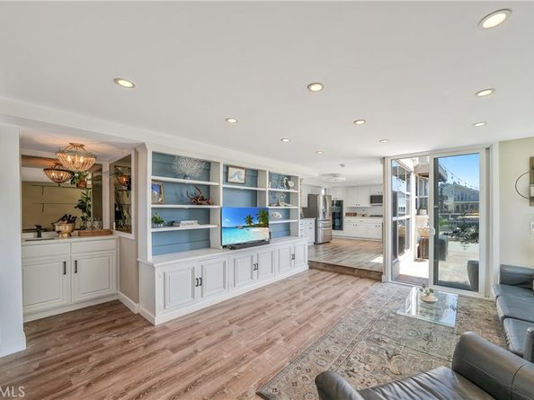 16266 Tisbury, Huntington Beach CA 92649