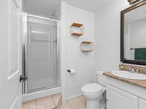 19932 Sherman Way B, Winnetka CA 91306
