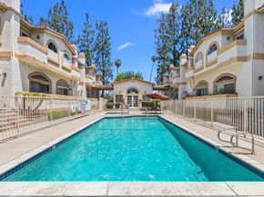 19932 Sherman Way B, Winnetka CA 91306