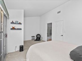 19932 Sherman Way B, Winnetka CA 91306