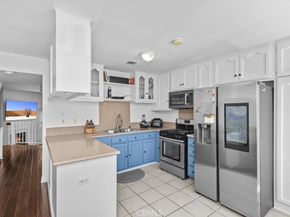 19932 Sherman Way B, Winnetka CA 91306
