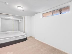 19932 Sherman Way B, Winnetka CA 91306