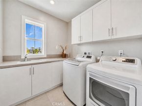 190 Orange, Lake Forest CA 92630