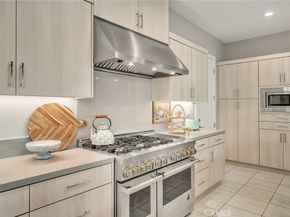 190 Orange, Lake Forest CA 92630
