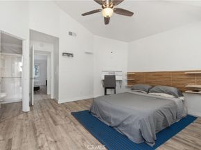 606 Lake #22 Street, Huntington Beach CA 92648
