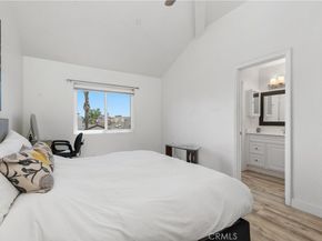 606 Lake #22 Street, Huntington Beach CA 92648