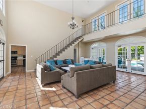 606 Lake #22 Street, Huntington Beach CA 92648