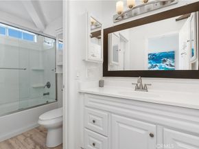 606 Lake #22 Street, Huntington Beach CA 92648