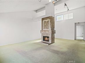 20 Navarre 134, Irvine CA 92612