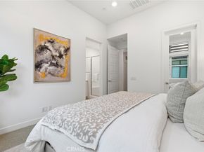 167 Waypoint, Tustin CA 92782