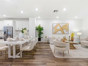 167 Waypoint, Tustin CA 92782