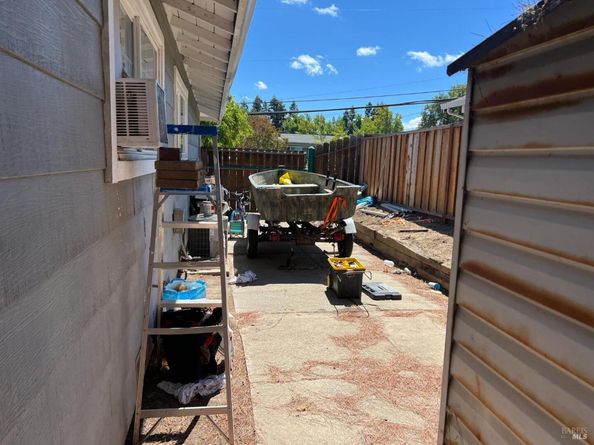 34 Midhill Road, Martinez CA 94553