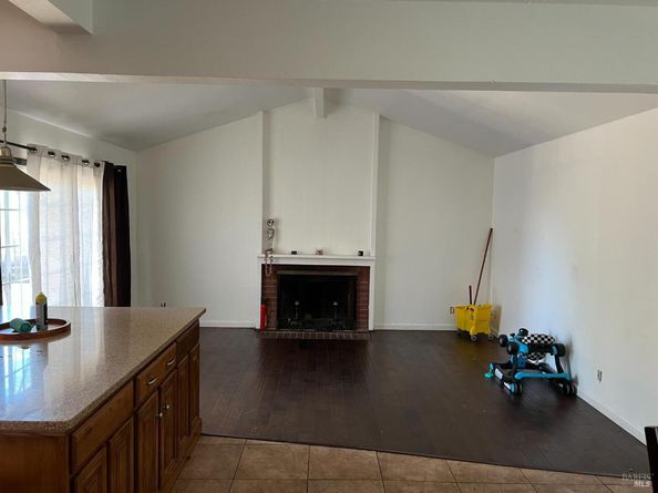 34 Midhill Road, Martinez CA 94553