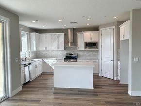 30 DeNova Lane, Martinez CA 94553