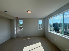 30 DeNova Lane, Martinez CA 94553