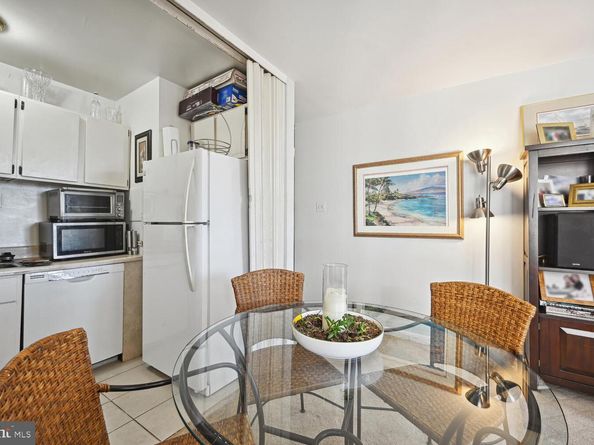 950 25TH Street NW 721N, Washington DC 20037