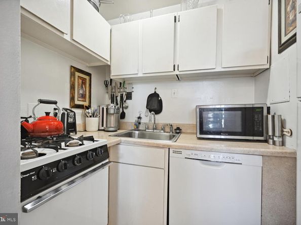 950 25TH Street NW 721N, Washington DC 20037