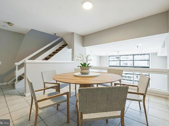 7 N Christopher Columbus Boulevard 130, Philadelphia PA 19106