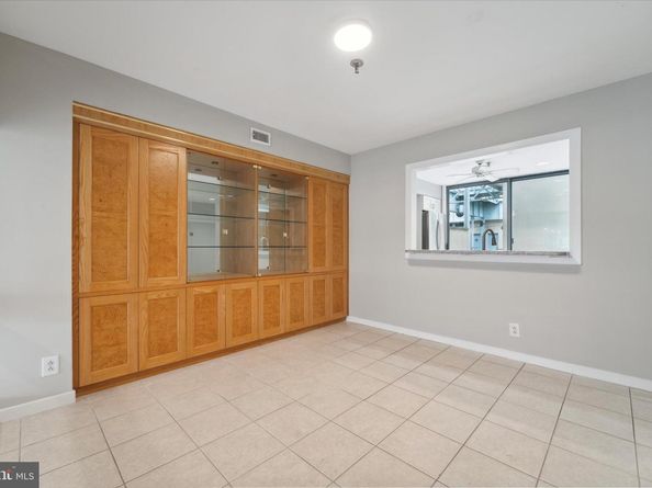 7 N Christopher Columbus Boulevard 130, Philadelphia PA 19106