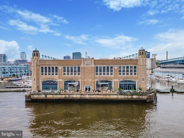 7 N Christopher Columbus Boulevard 130, Philadelphia PA 19106