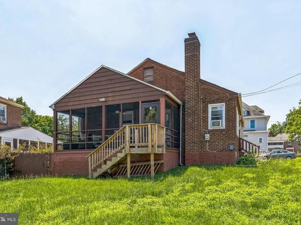 711 Poplar Street, Sharon Hill PA 19079