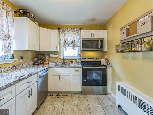 711 Poplar Street, Sharon Hill PA 19079