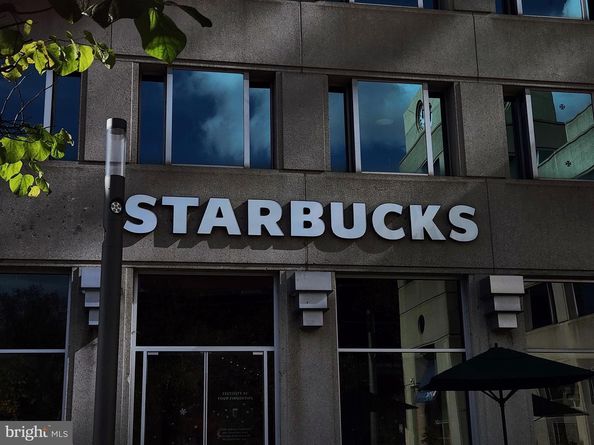 7111 Woodmont Avenue 514, Chevy Chase MD 20815