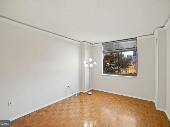 7111 Woodmont Avenue 514, Chevy Chase MD 20815