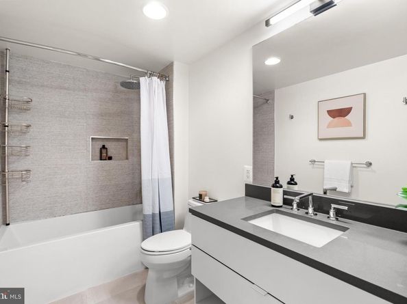 1311 13TH Street NW 105, Washington DC 20005