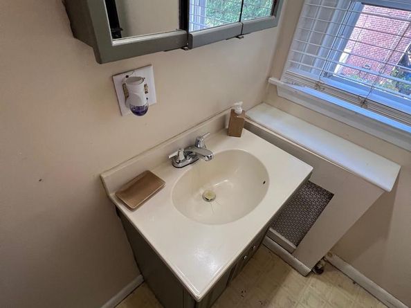 619 Clifton Avenue, Collingdale PA 19023