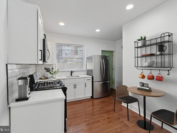 2538 W Oakdale Street, Philadelphia PA 19132